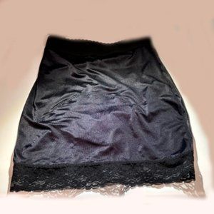 NWT Rago Light Shaping 13 Inch Hip Slip w/ Attached Panties -  Black  107